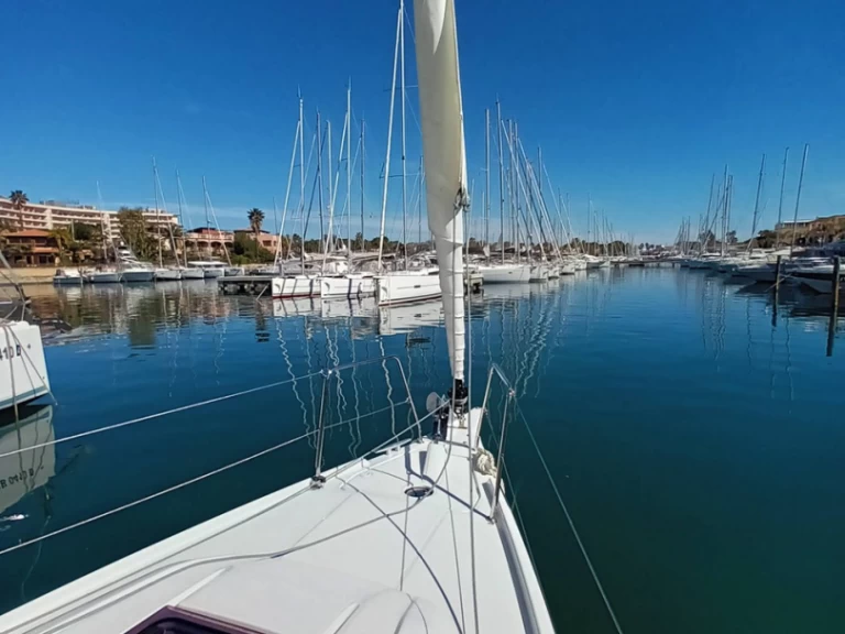 Vermietung Segelboot Bénéteau mit Führerschein