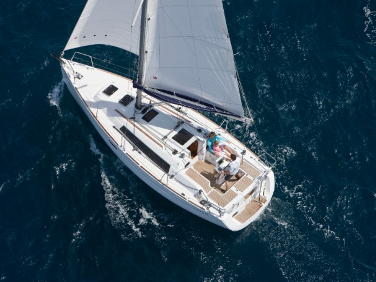 Bénéteau Oceanis 31 mieten Procida