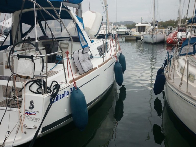 Boot mieten Cannigione di Arzachena günstig Oceanis 35.1