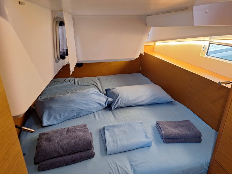 Segelboot mit oder ohne Skipper Jeanneau mieten in Furnari