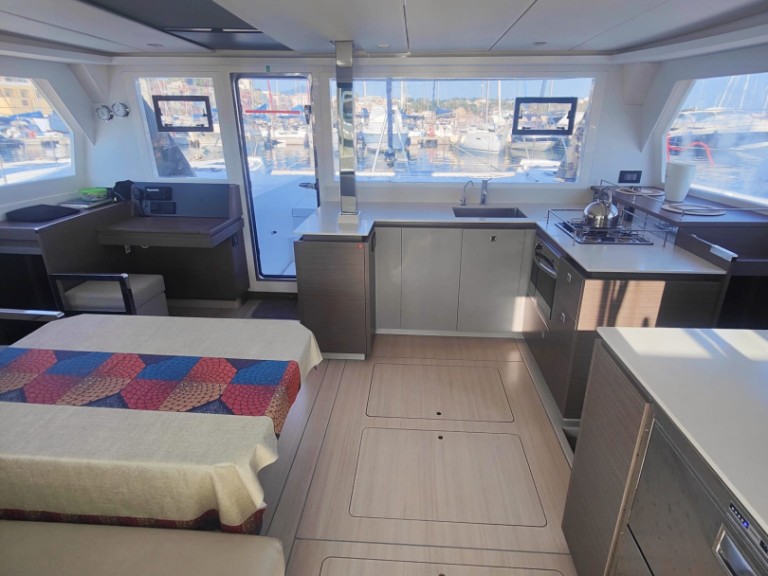 Vermietung Katamaran Leopard Catamarans / Robertson & Caine mit Führerschein