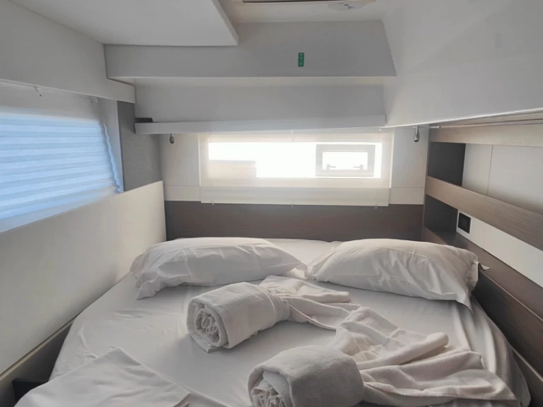 Katamaran mieten in Procida zum besten Preis