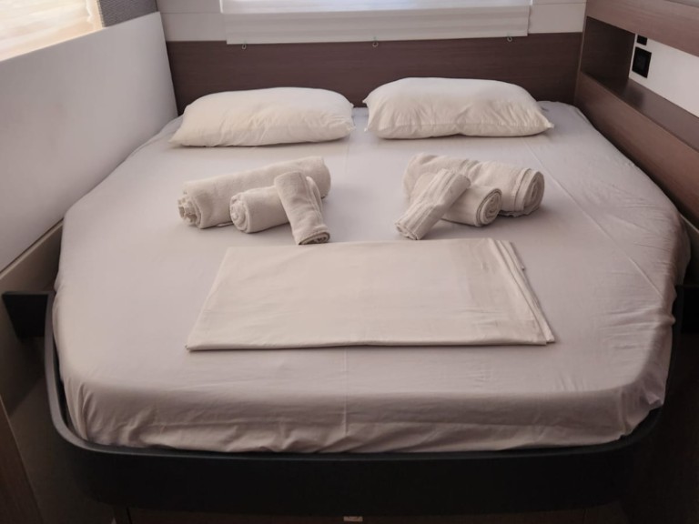 YachtCharter in Cannigione di Arzachena - Leopard Catamarans / Robertson & Caine Leopard 45 auf SamBoat