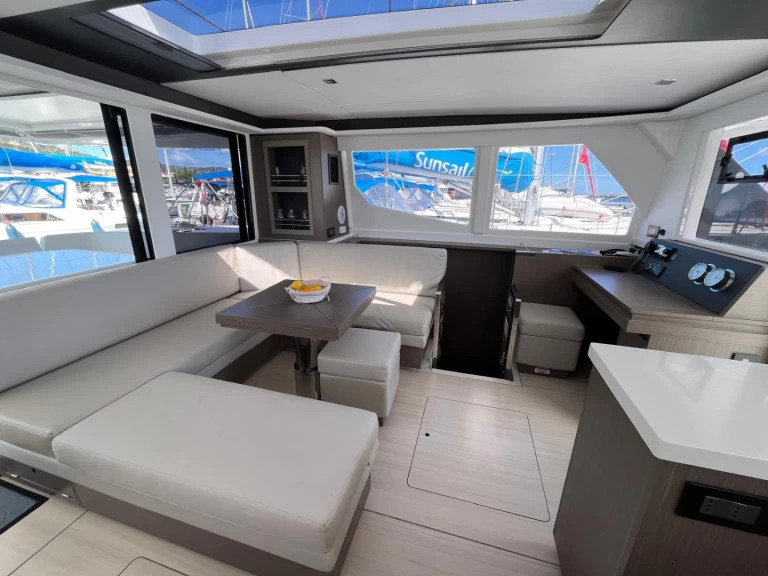 Ein Leopard Catamarans / Robertson & Caine Leopard 45 mieten in Cannigione di Arzachena
