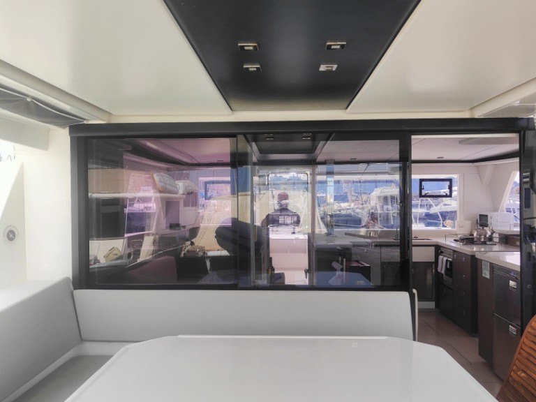 Ein Leopard Catamarans / Robertson & Caine Leopard 45 mieten in Procida