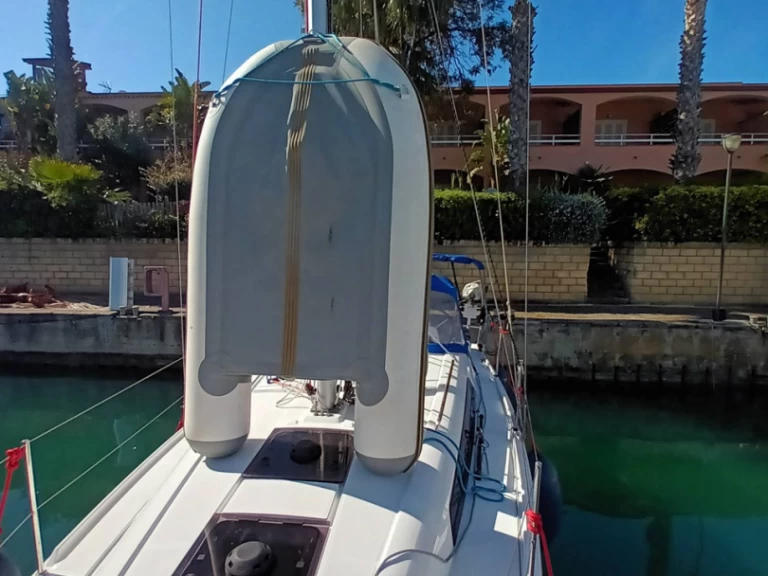 YachtCharter in Furnari - Bénéteau Oceanis 30.1 auf SamBoat