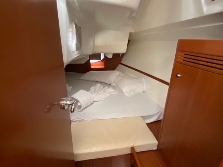 Segelboot mieten in Procida zum besten Preis