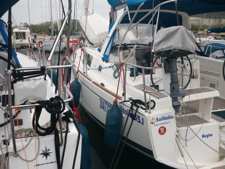 Boot mieten Cannigione di Arzachena günstig Oceanis 35.1