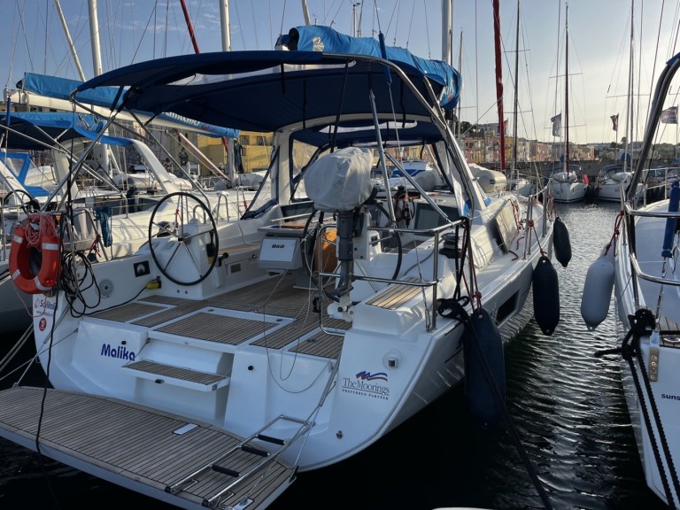 YachtCharter in Cannigione di Arzachena - Bénéteau Oceanis 41.1 auf SamBoat