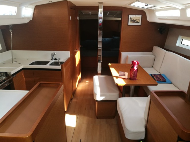 Jeanneau Sun Odyssey 440 mieten Furnari