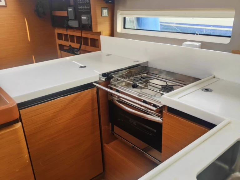 Boot mieten Furnari günstig Sun Odyssey 440