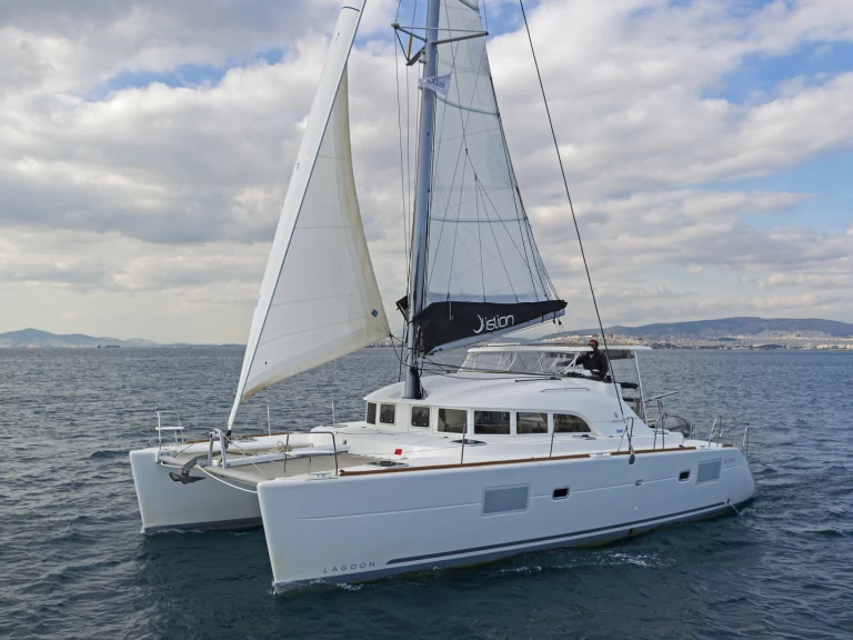 Ein Lagoon Lagoon 38 mieten in Hyères