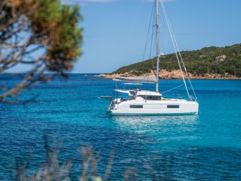 Bootsverleih Lagoon Lagoon 38 Figari Samboat