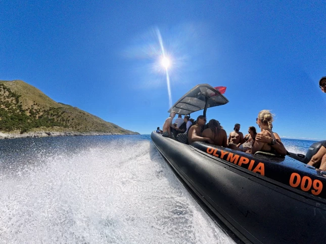 Schlauchboot mieten in Vlora zum besten Preis