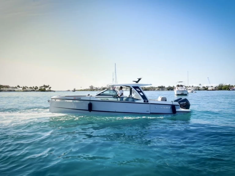 Vermietung Motorboot Axopar mit Führerschein