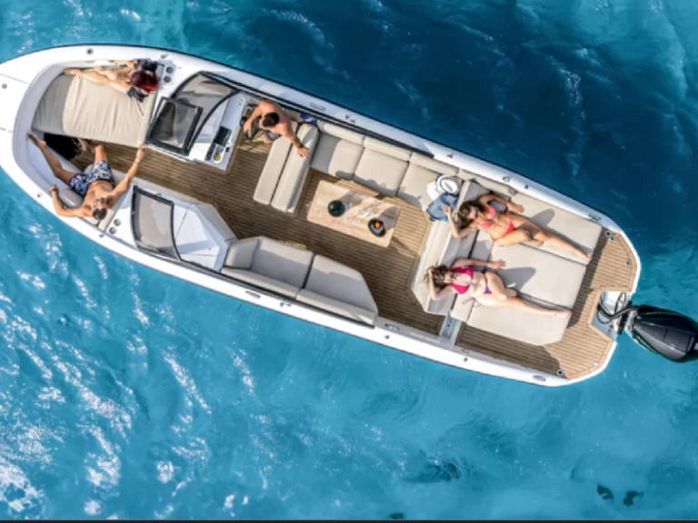 Rand Supreme 27 mieten Riviera Beach