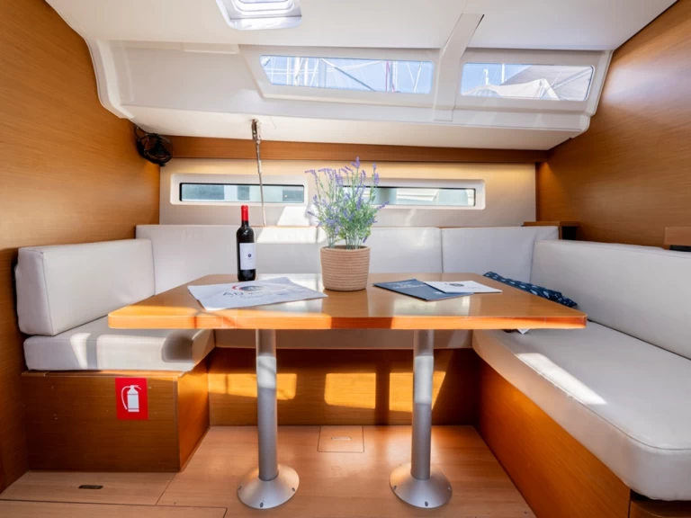 Bootsverleih Jeanneau Sun Odyssey 490 Rhodos Samboat