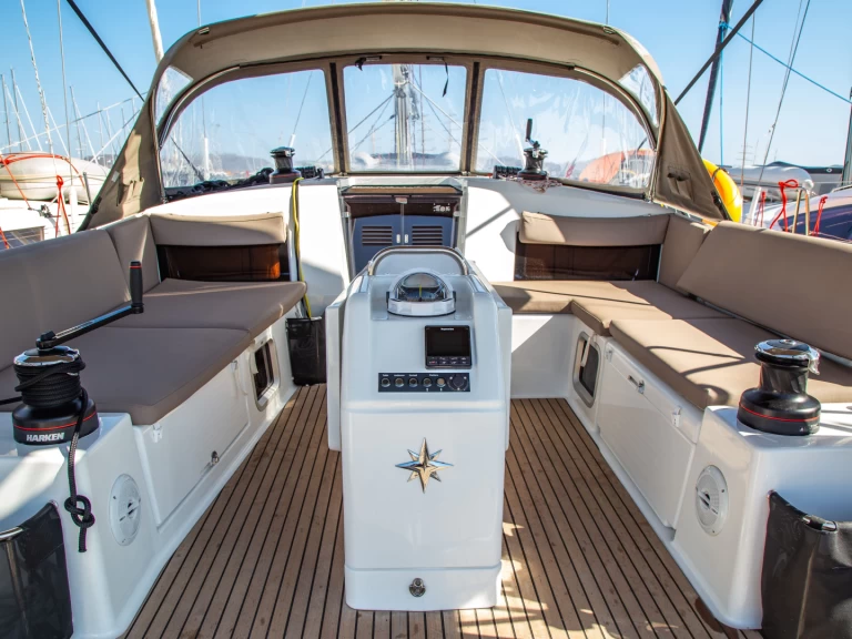 Boot mieten Lavrion günstig Sun Odyssey 490