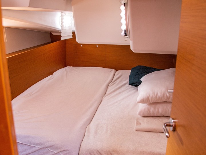 Segelboot mit oder ohne Skipper Jeanneau mieten in Benítses