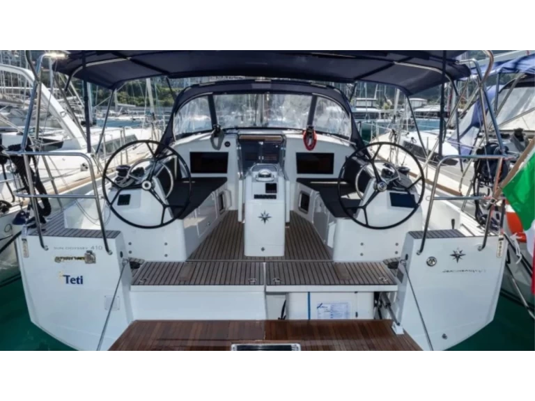 Bootsverleih Jeanneau Sun Odyssey 410[G] Vibo Marina Samboat