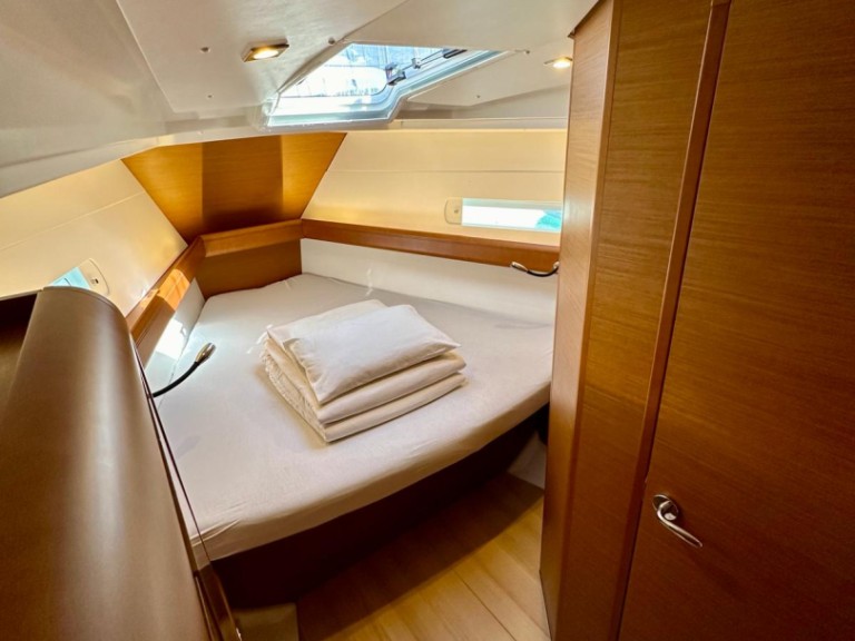 Ein Jeanneau Sun Odyssey 419 mieten in Drage