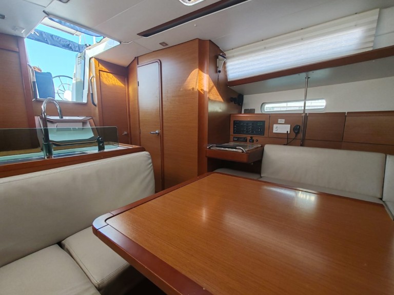 Vermietung Segelboot Jeanneau mit Führerschein