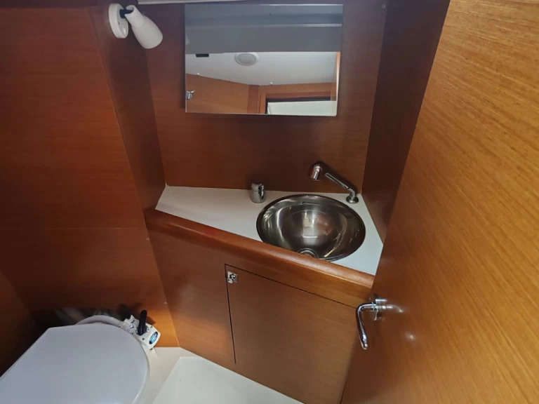 Ein Jeanneau Sun Odyssey 349 mieten in Drage