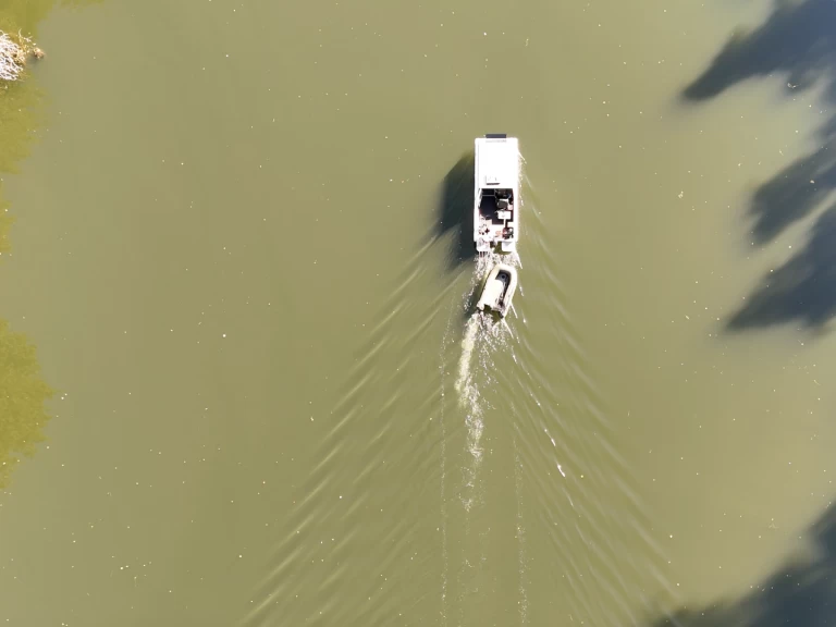 Boot mieten Caix günstig 530E