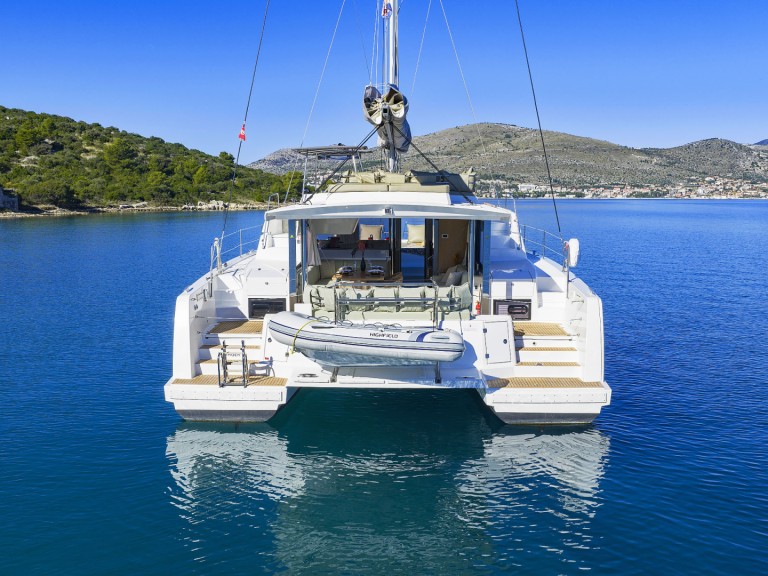 Bali Bali 4.4 mieten Seget Donji