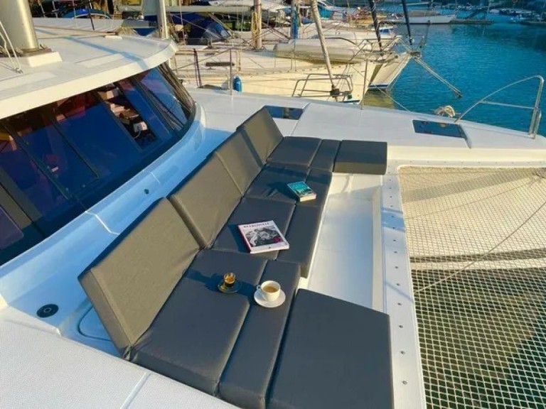 Fountaine Pajot Astrea 42 mieten Punat