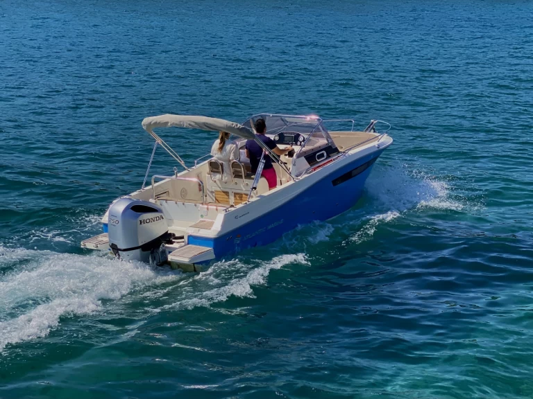 Motorboot mieten in Tribunj zum besten Preis