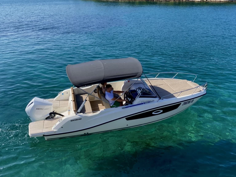 Ein Quicksilver Activ 675 Sundeck mieten in Tribunj