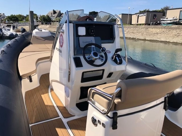 Vermietung Schlauchboot Bwa mit Führerschein