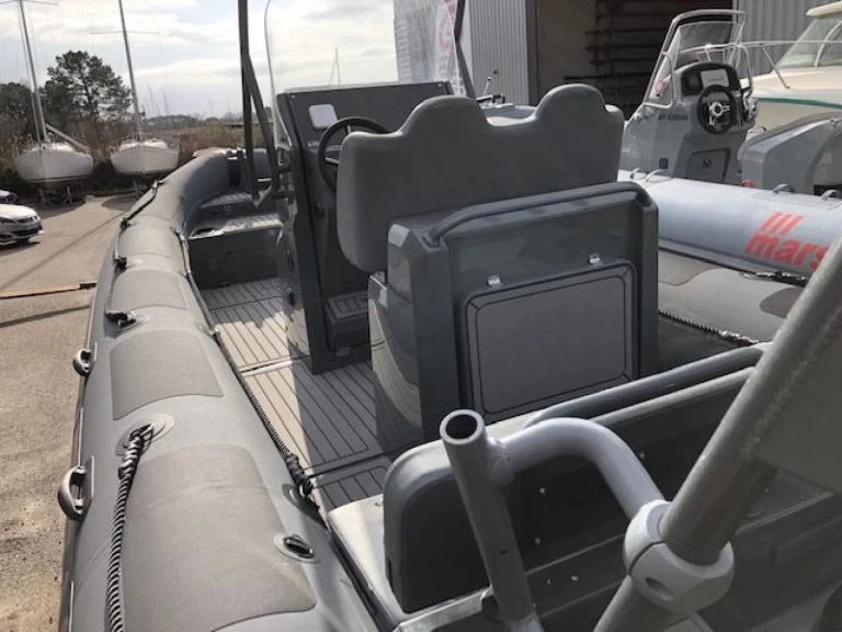 Highfield Patrol 660 mieten Port-Haliguen