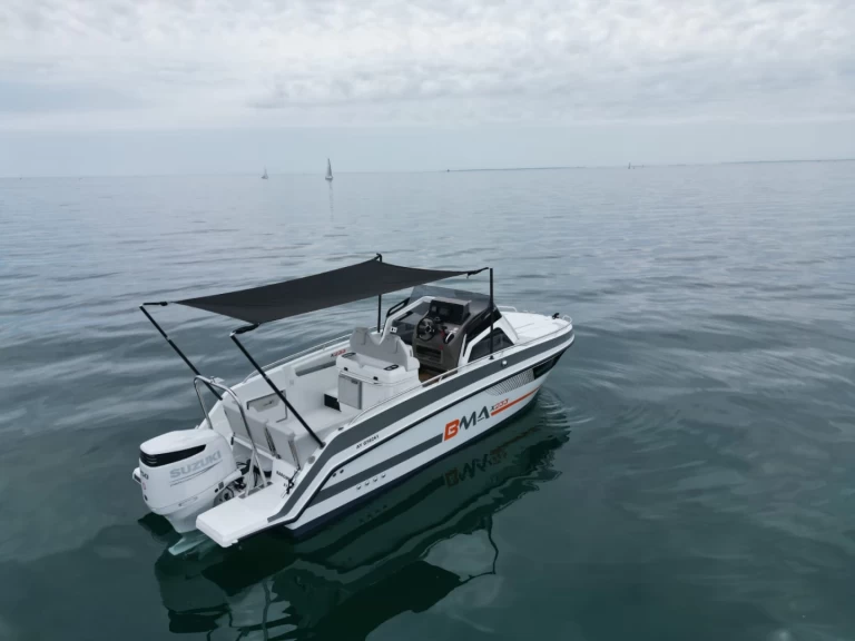 Motorboot mieten in La Trinité-sur-Mer zum besten Preis