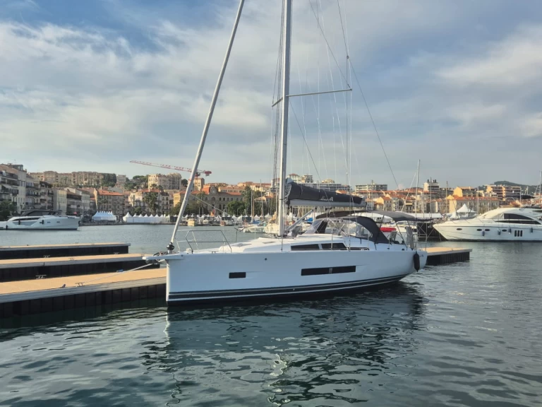 YachtCharter in Castiglioncello - Hanse Hanse 360 - 3 cabine - 2 bagni auf SamBoat