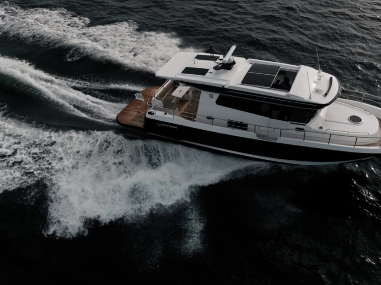 Motorboot mieten in La Trinité-sur-Mer zum besten Preis