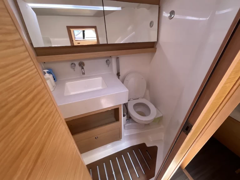 Ein Dufour Dufour 470 mieten in Olbia