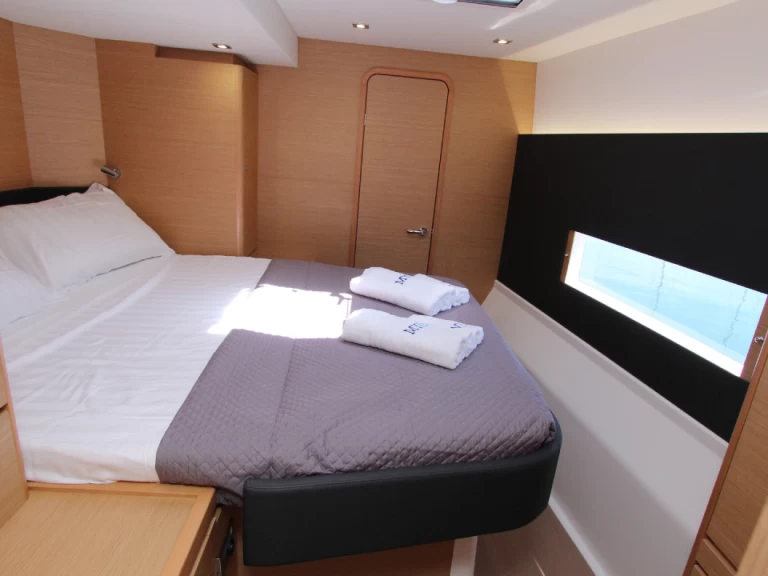 Katamaran mieten in Salerno zum besten Preis