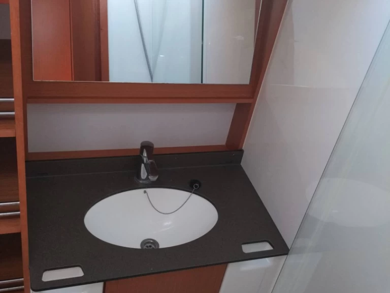 Ein Bavaria Cruiser 51 mieten in Rhodos