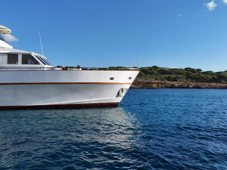 Motorboot mit oder ohne Skipper Pathfinder mieten in Sliema