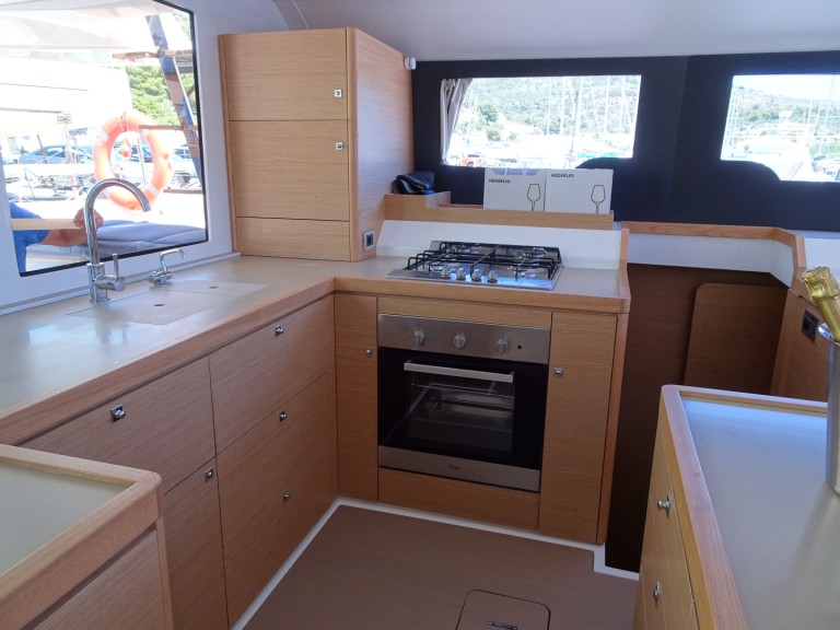 Dufour Dufour Catamarans 48 Sail mieten Salerno