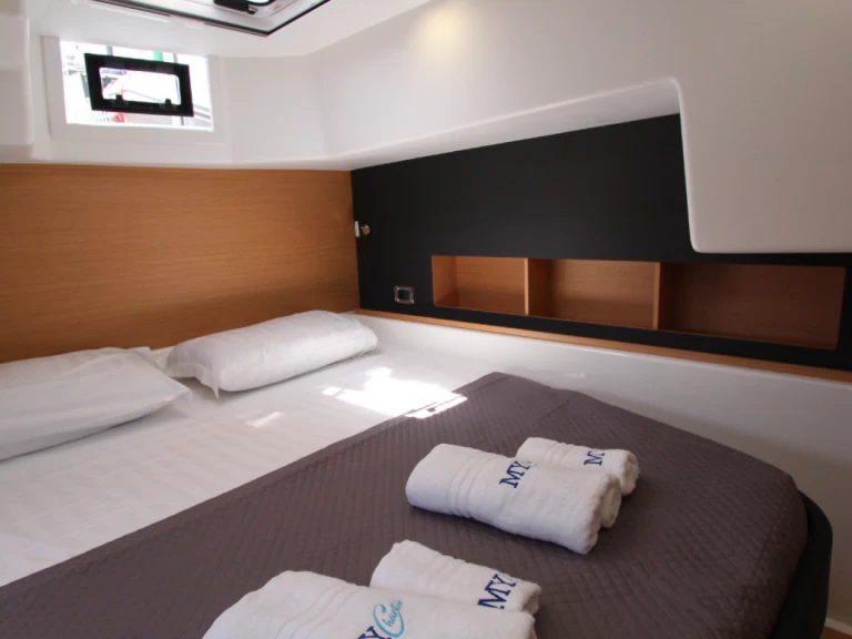 YachtCharter in Salerno - Dufour Dufour Catamarans 48 Sail auf SamBoat