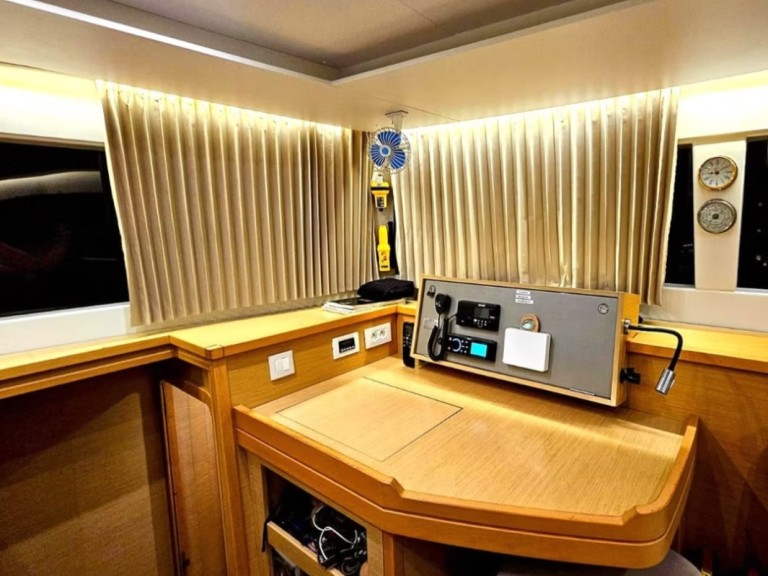 Boot mieten Lefkáda günstig Lagoon 450 F