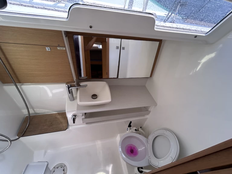 Bootsverleih Dufour Dufour 430 Grand Large Gouviá Samboat