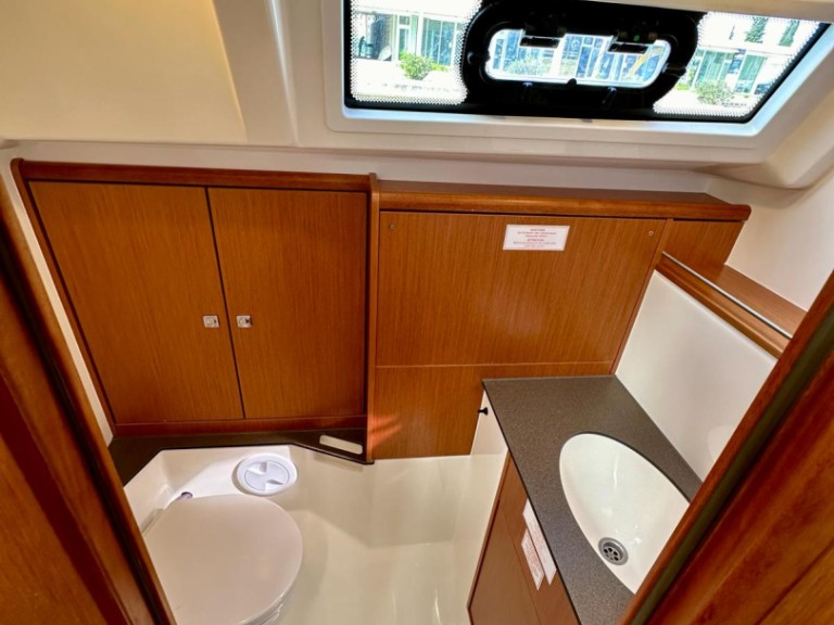 YachtCharter in Sukošan - Bavaria Cruiser 37 auf SamBoat