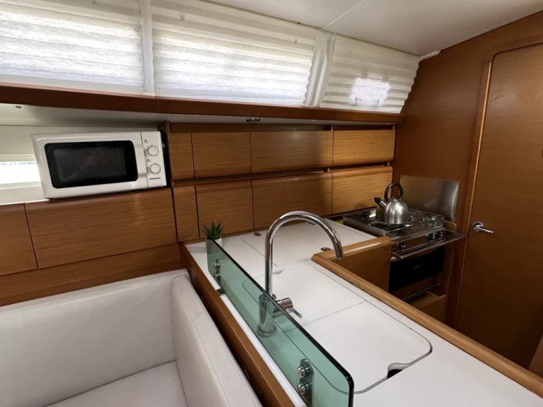 Vermietung Segelboot Jeanneau mit Führerschein