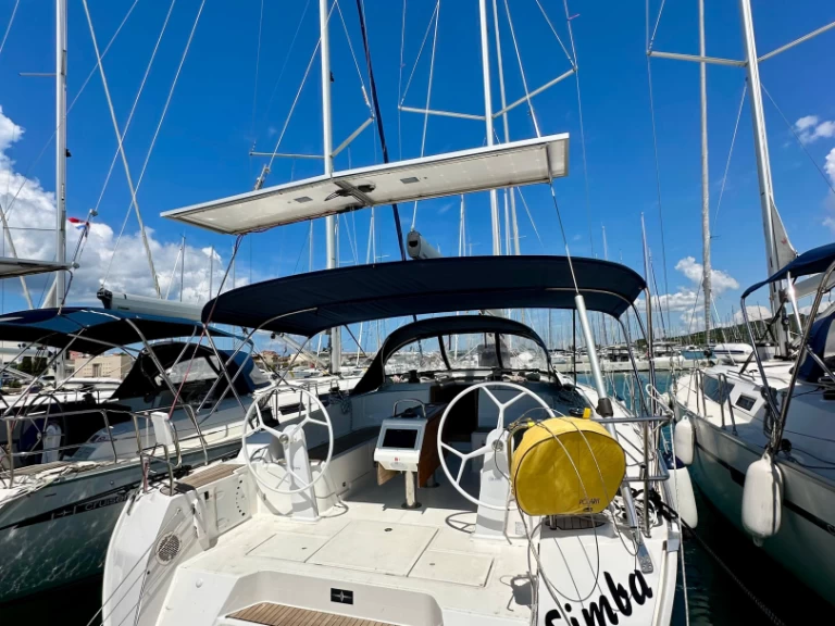 Ein Bavaria Cruiser 46 mieten in Sukošan