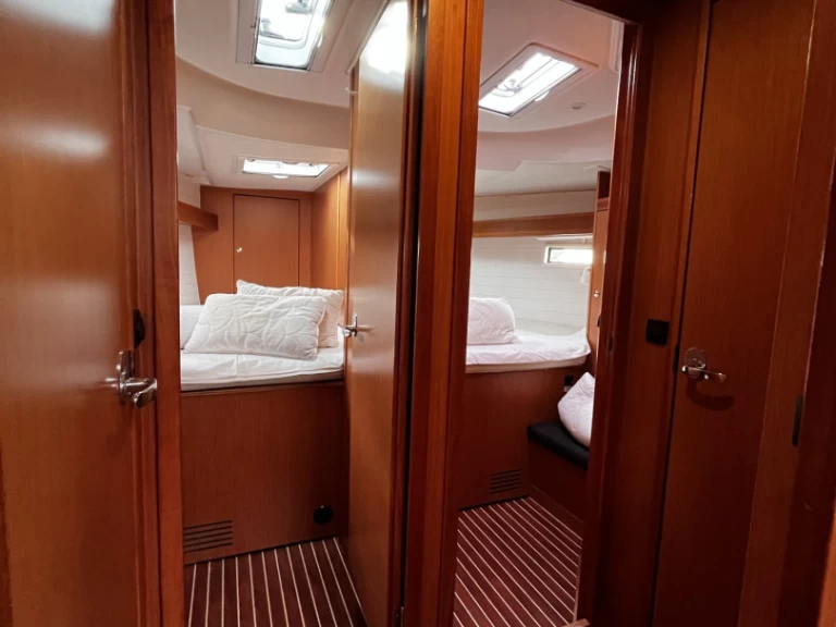 Segelboot mieten in Sukošan zum besten Preis