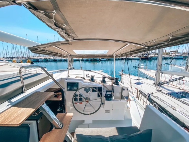 Fountaine Pajot Lucia 40 mieten Pula